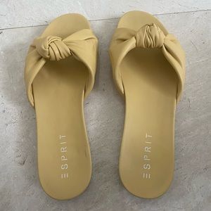 Esprit Tyla sandals
